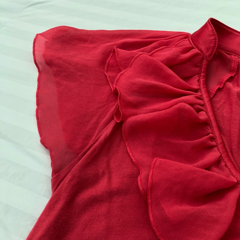 Express Sheer Ruffled Cap-Sleeve Blouse - Picture 3 of 4